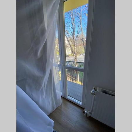 Cozy Apartment In The Business Area Of Bukarest Exterior foto