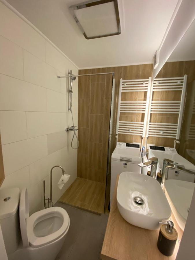 Cozy Apartment In The Business Area Of Bukarest Exterior foto